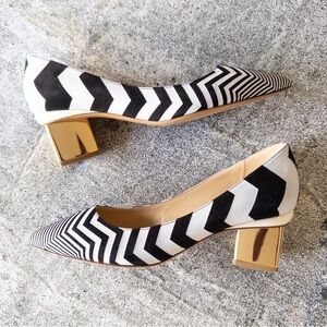 Nicholas Kirkwood Black and White Chevron Suede and Leather Kitten Heel Pumps